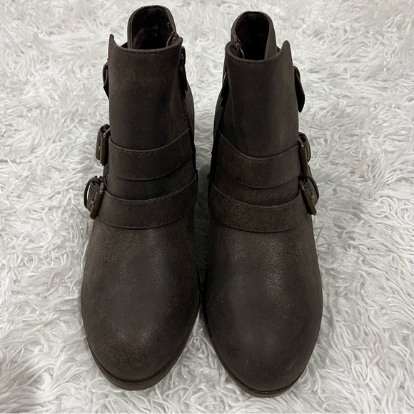 Forever Link Eury-4 Ankle Booties - Picture 2 of 5